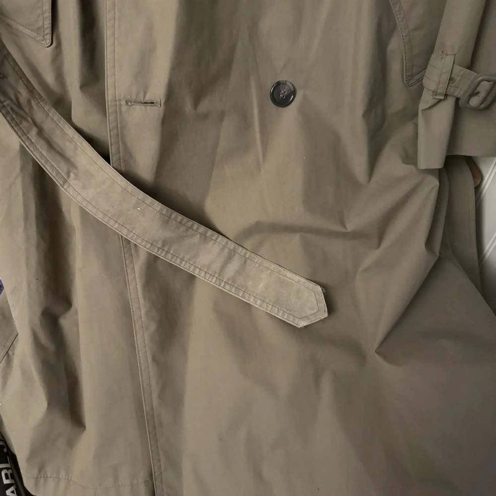 London Fog Men’s Double Breasted Belted Tan Lined Trench Coat Size 42 Regular